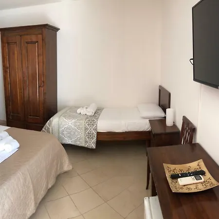 Piazza Salento Bed and Breakfast Λέτσε